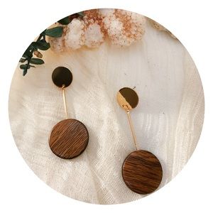 Earrings, handcrafted, straw, wood, accessories